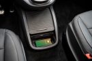 mercedes-induktives-laden-im-mercedes-mit-inbay