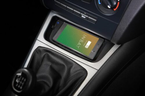BMW WIRELESS CHARGING // NEW PLUG & PLAY KIT! Video